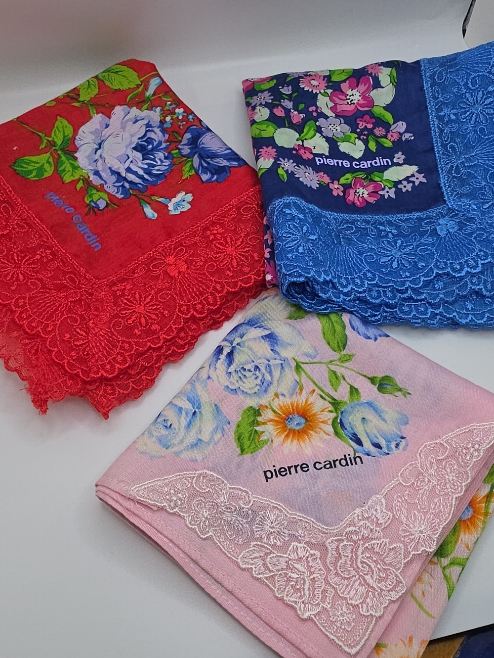 Pierre Cardin Women's Pink Floral Lace Handkerchiefs